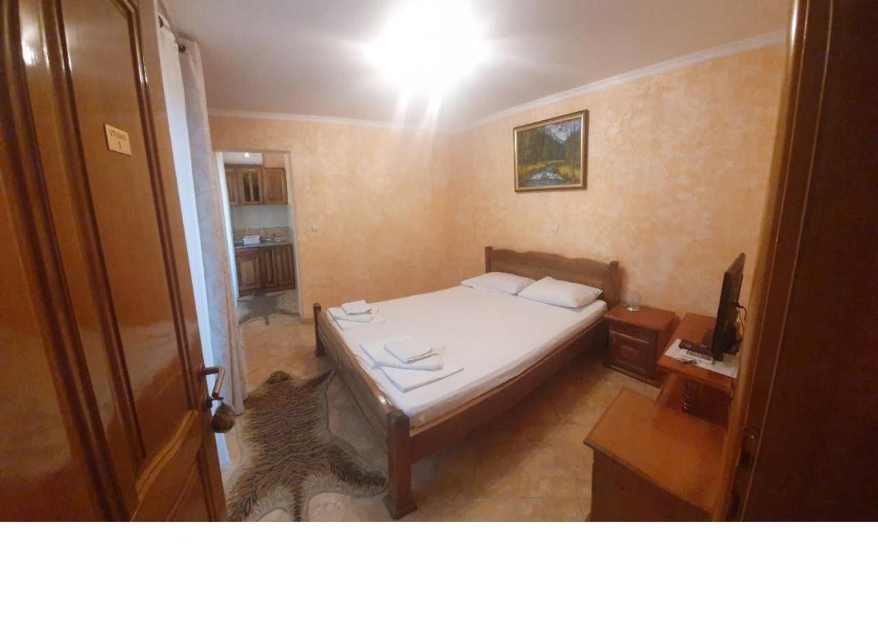 Villa M Добра вода Екстериор снимка
