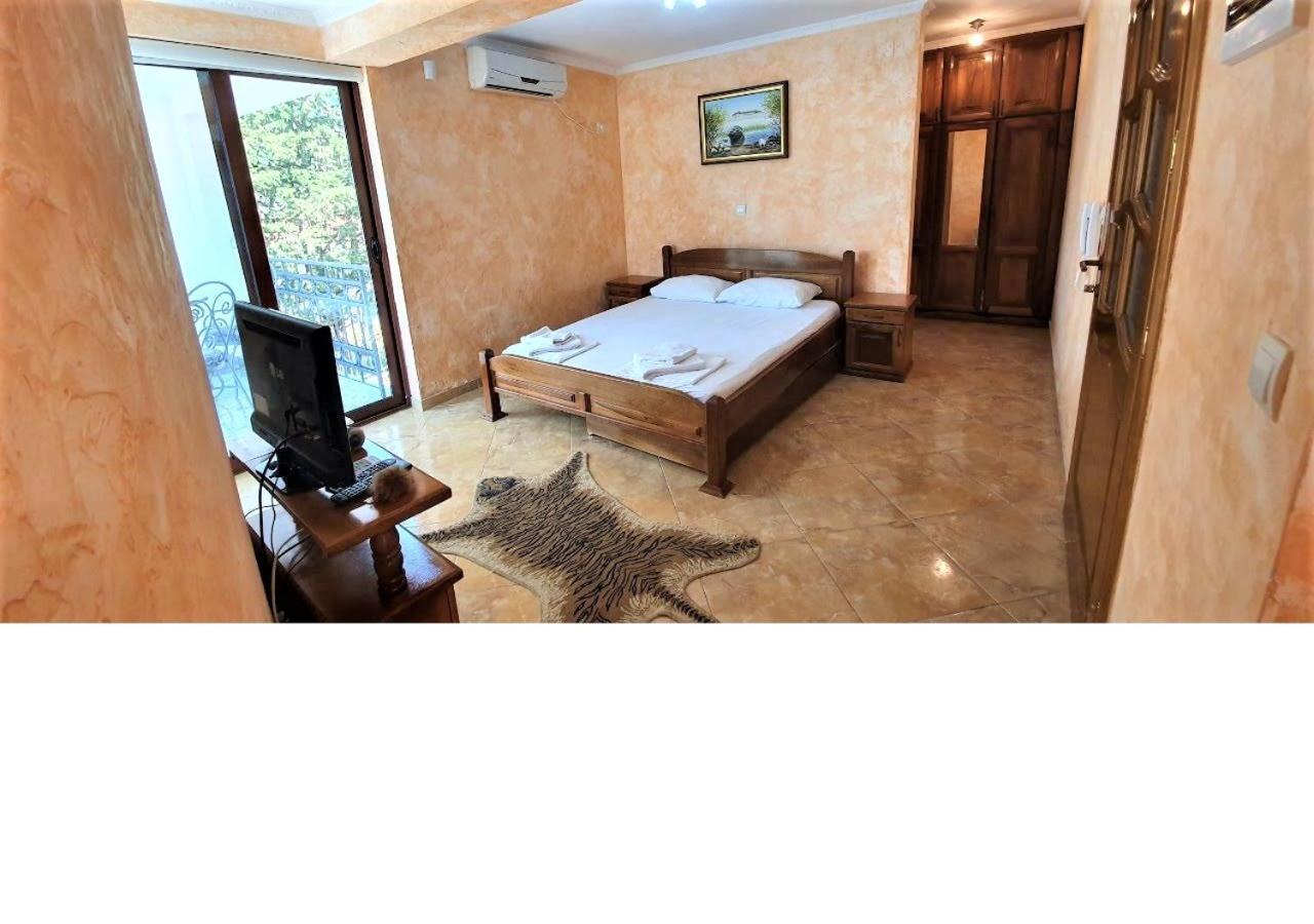 Villa M Добра вода Екстериор снимка
