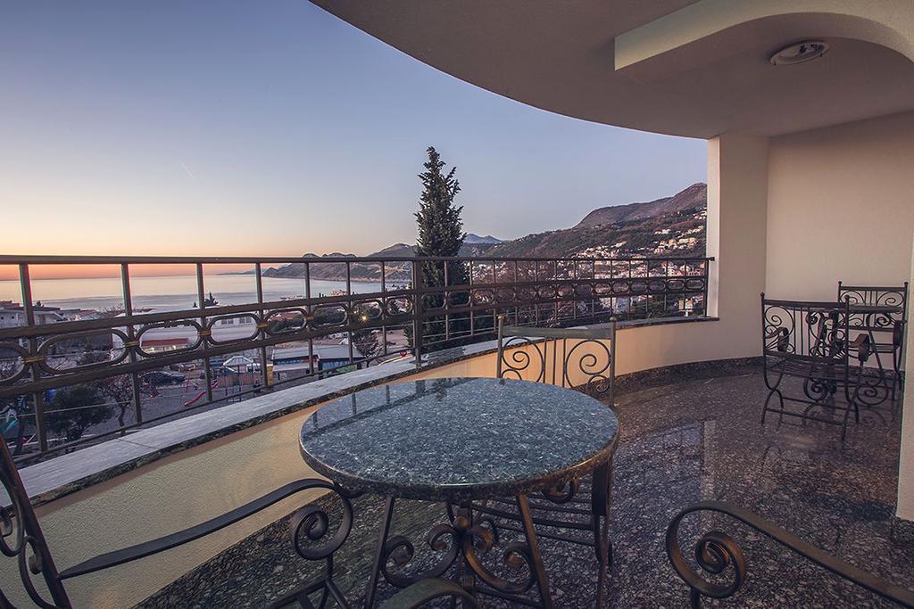 Villa M Добра вода Стая снимка