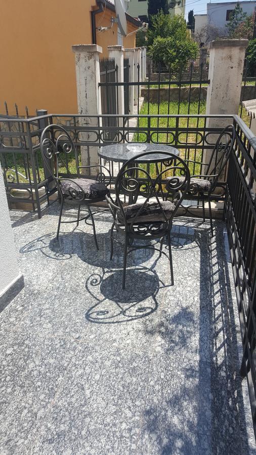 Villa M Добра вода Екстериор снимка